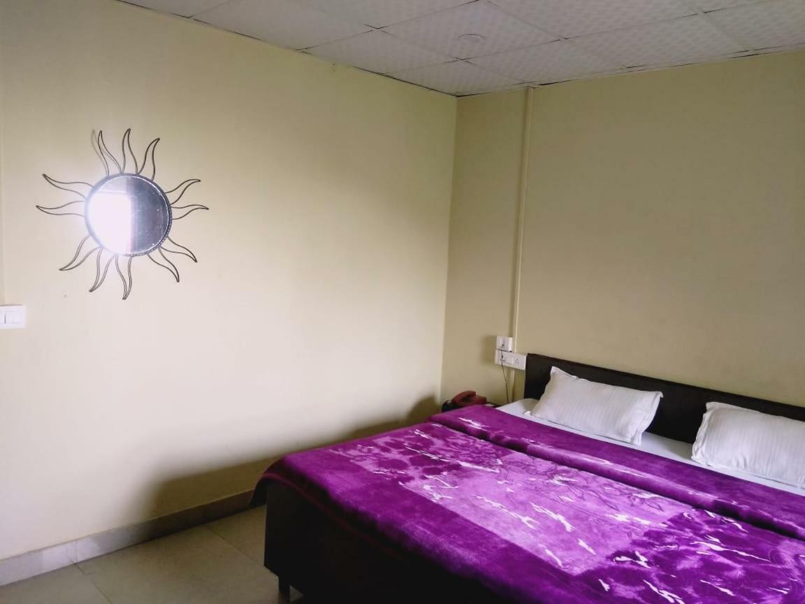 Hotel Gulmarg Mussoorie Exteriér fotografie