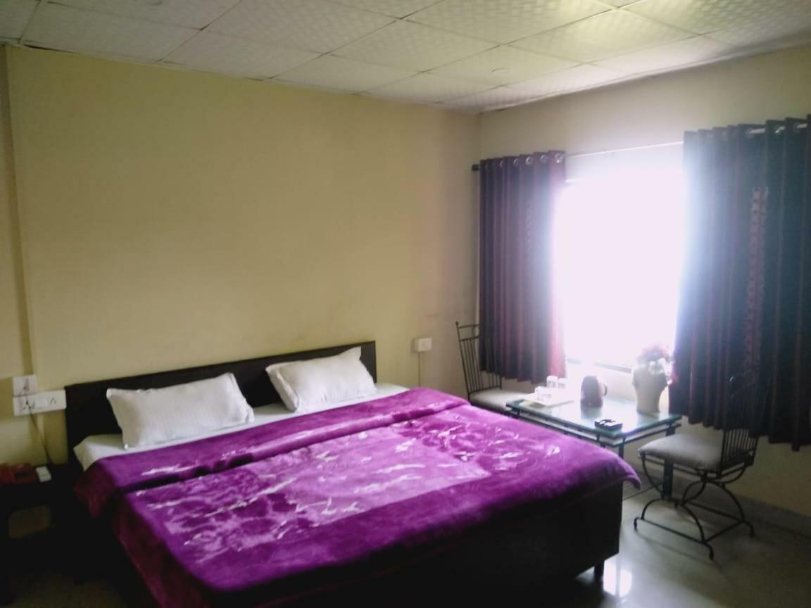Hotel Gulmarg Mussoorie Exteriér fotografie